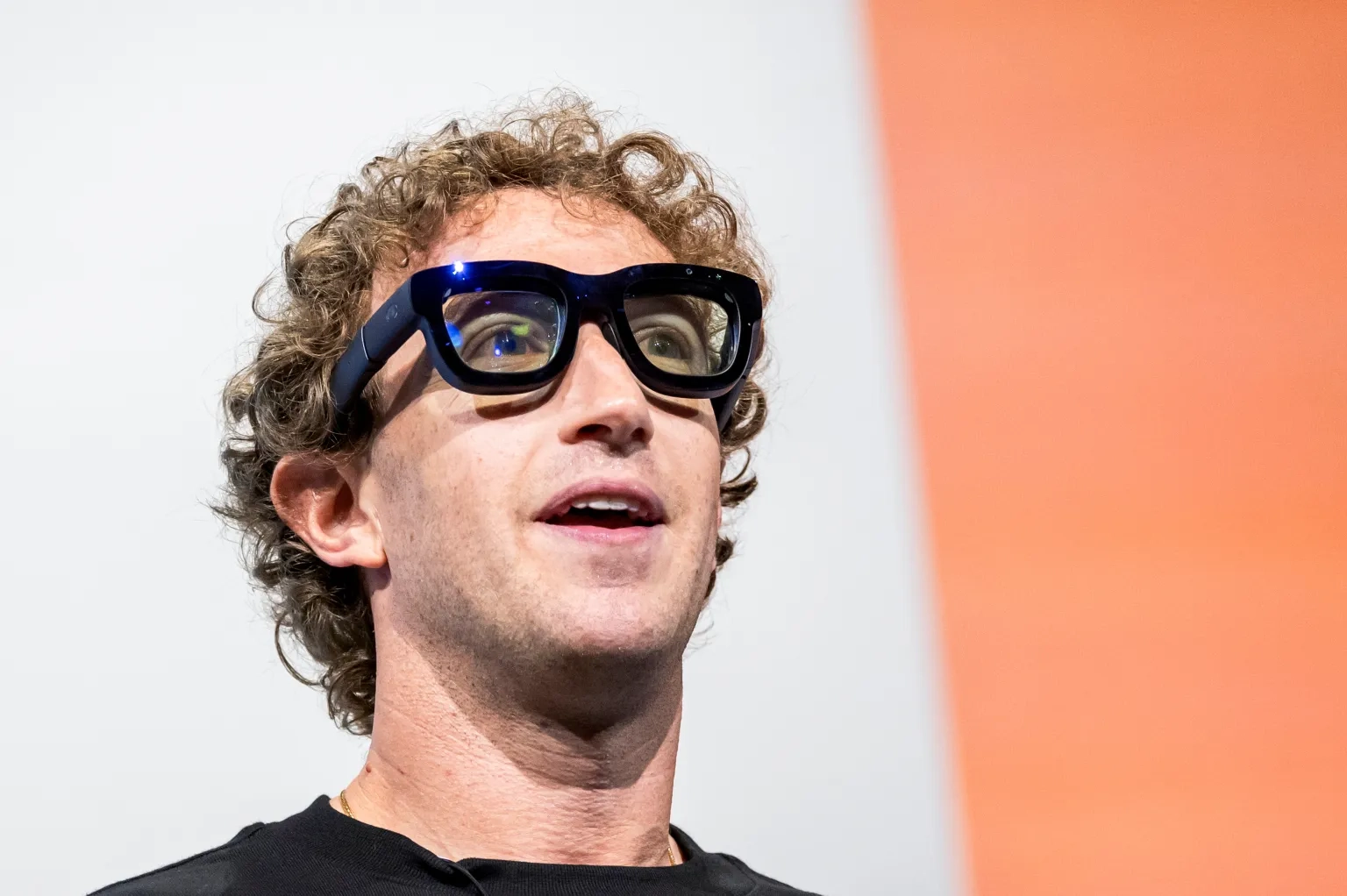 Meta-Ray-Ban-Smart-Glasses